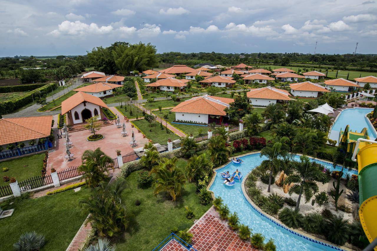 Hotel Campestre Tardes Calenas Yumbo Bagian luar foto
