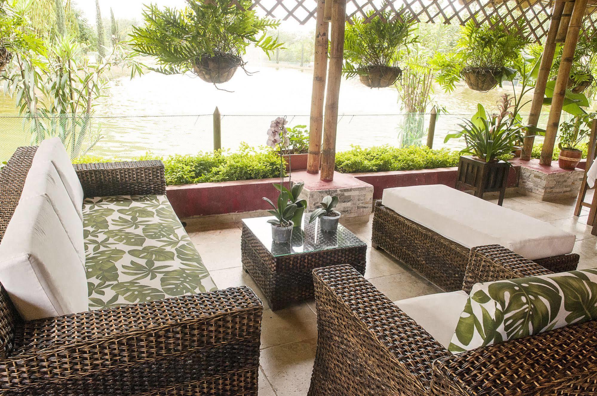 Hotel Campestre Tardes Calenas Yumbo Bagian luar foto