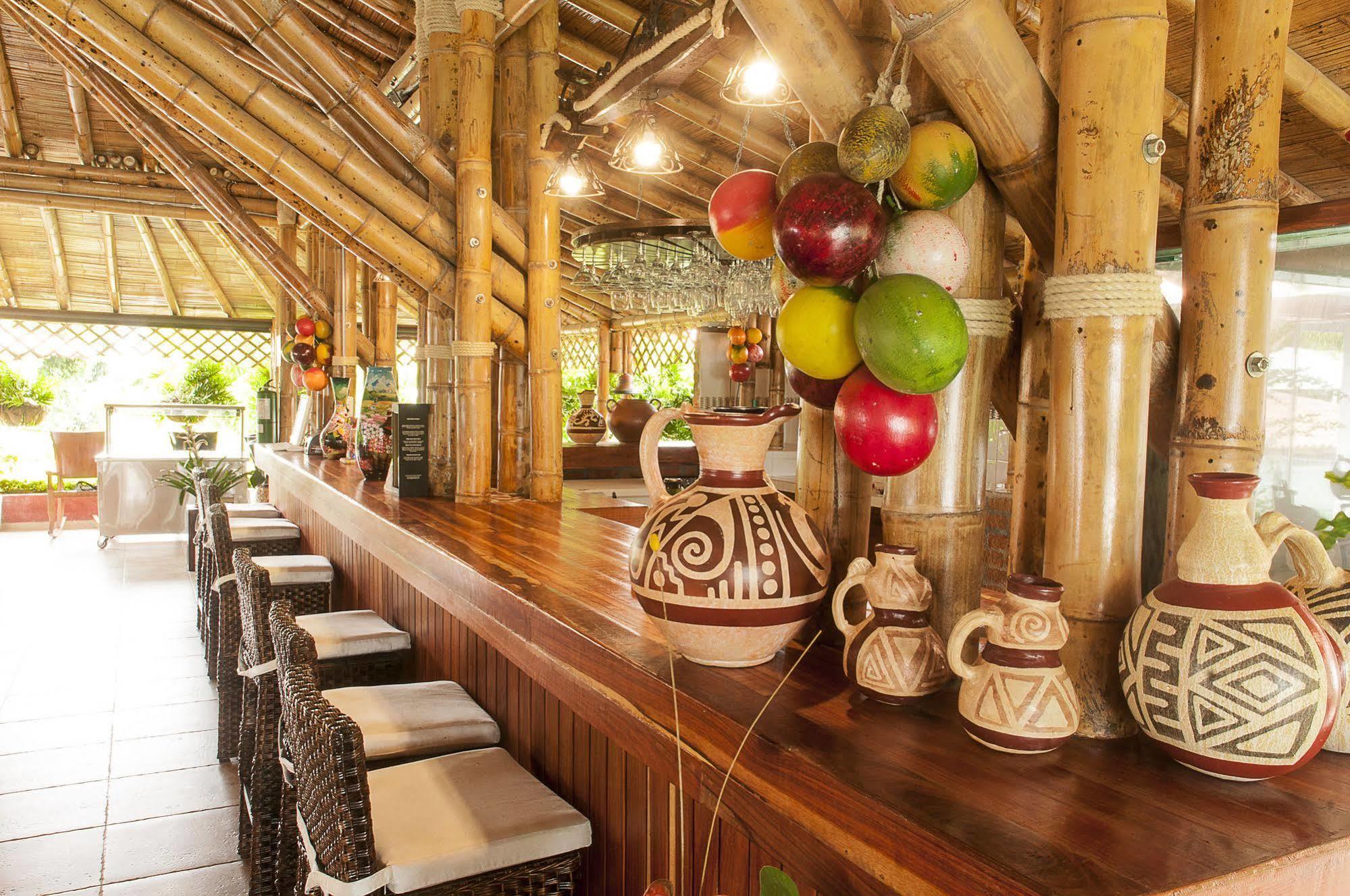 Hotel Campestre Tardes Calenas Yumbo Bagian luar foto